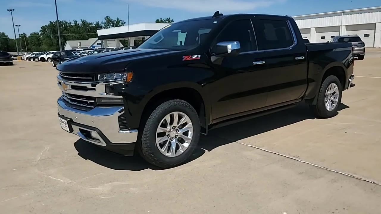 Used 2022 Chevrolet Silverado 1500 LTZ AWD/4WD image 4