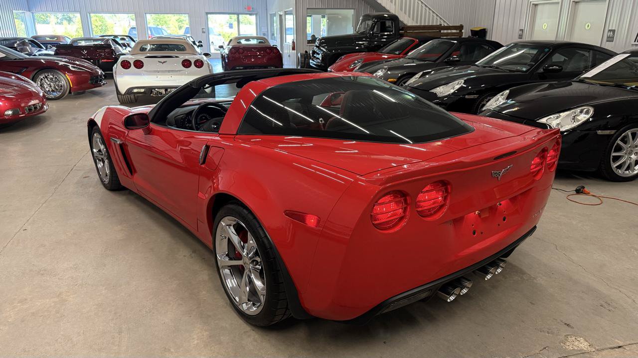 Used 2013 Chevrolet Corvette Grand Sport w/ 2LT Preferred Equipment Group RWD image 18