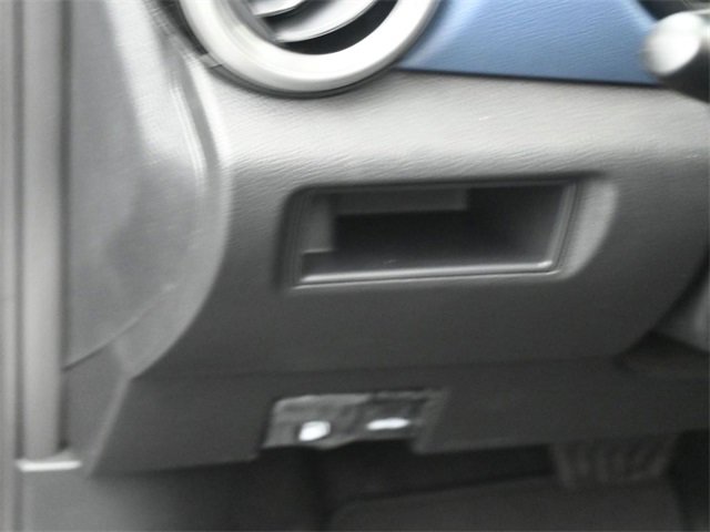 Used 2025 Nissan Versa SV w/ Trunk Package image 21