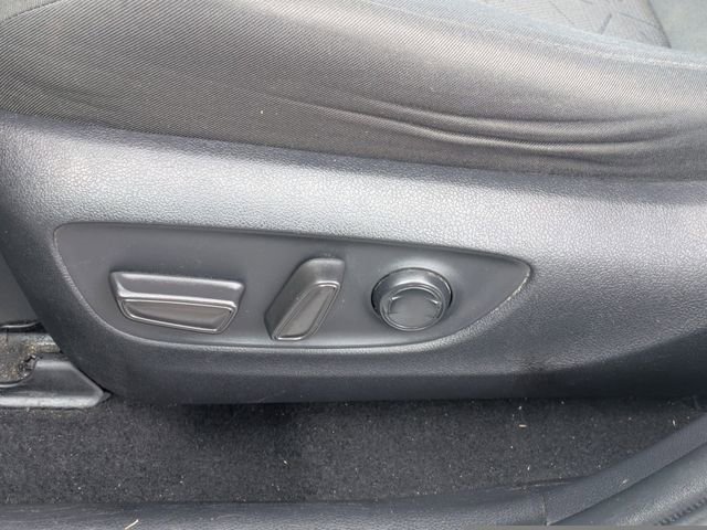 Used 2020 Toyota RAV4 XLE image 24