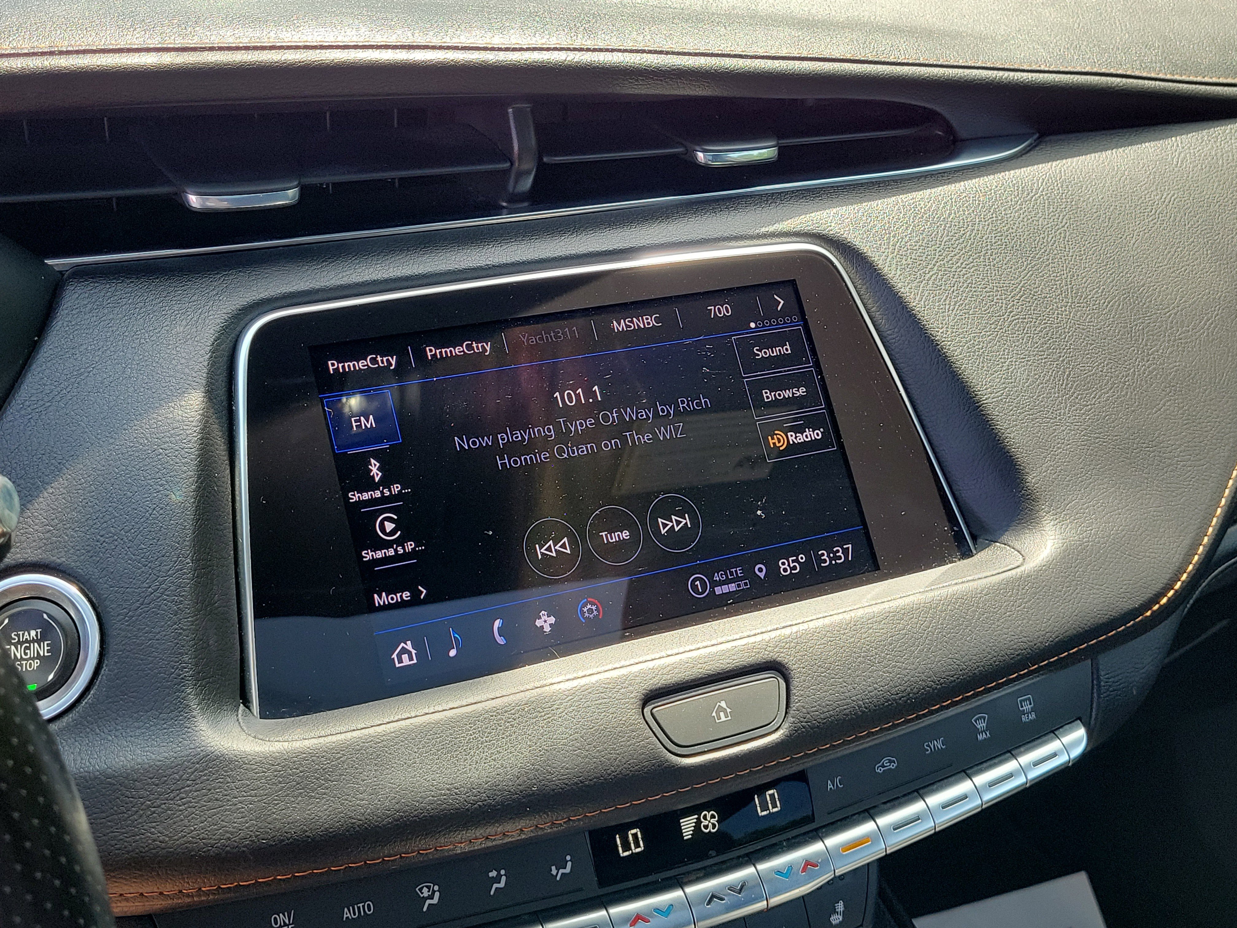 Used 2023 Cadillac XT4 Sport w/ Cold Weather Package AWD/4WD image 27