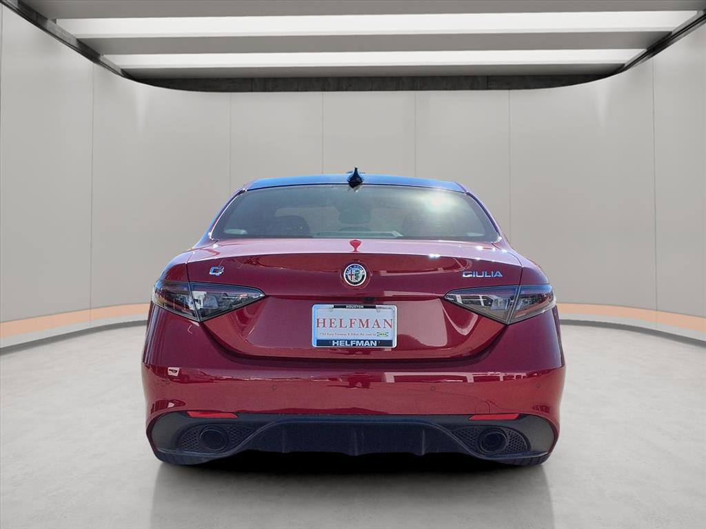 New 2025 Alfa Romeo Giulia image 5