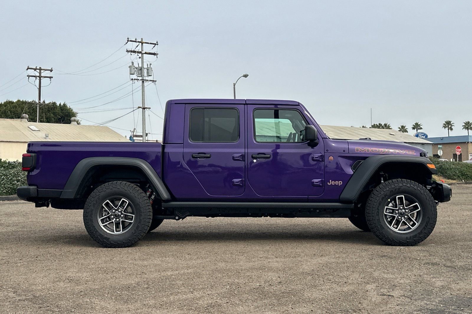 New 2026 Jeep Gladiator Mojave image 3