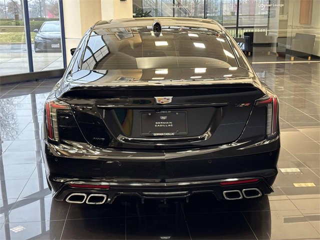 Used 2025 Cadillac CT5 V w/ LPO, ONYX Package image 4