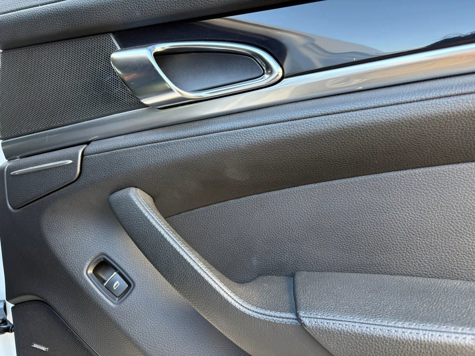 Used 2012 Porsche Panamera 4 image 14