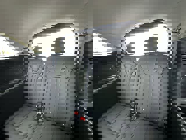 Used 2023 Kia Sorento EX image 18