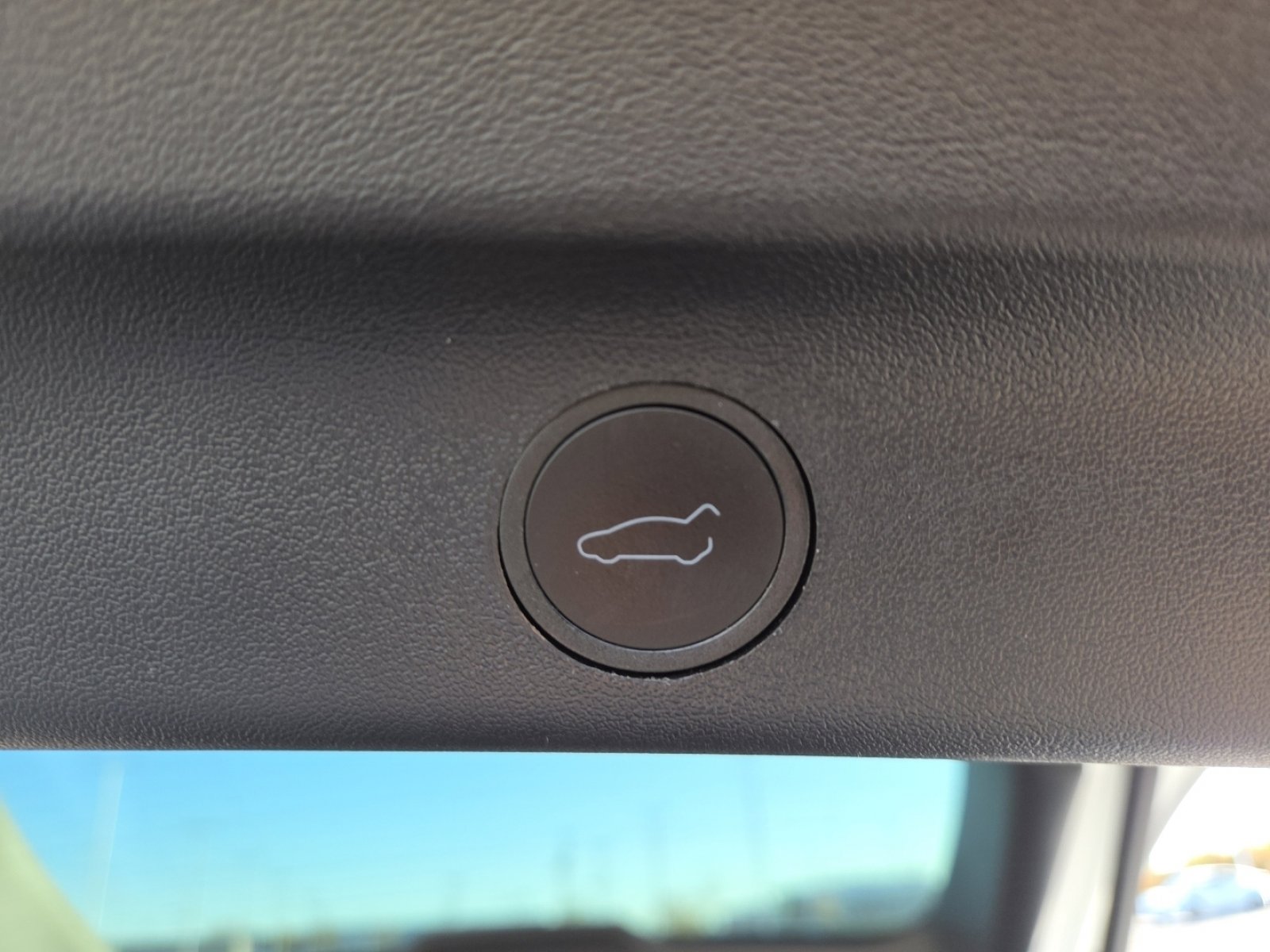 Used 2023 Tesla Model Y Long Range image 24