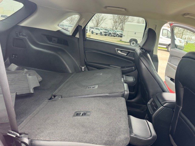 Used 2024 Ford Edge SEL w/ Convenience Package image 32