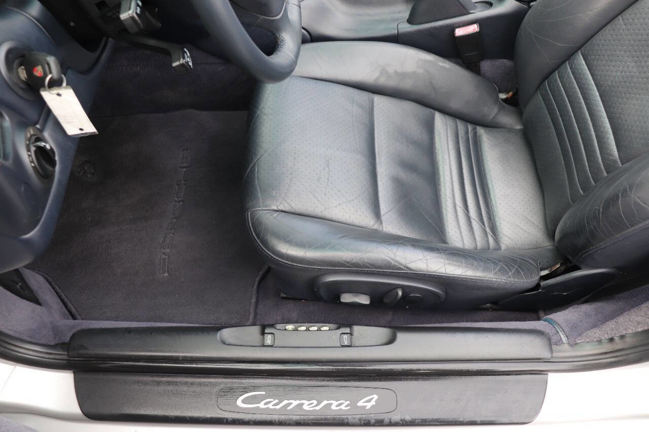 Used 2003 Porsche 911 Carrera 4 image 28