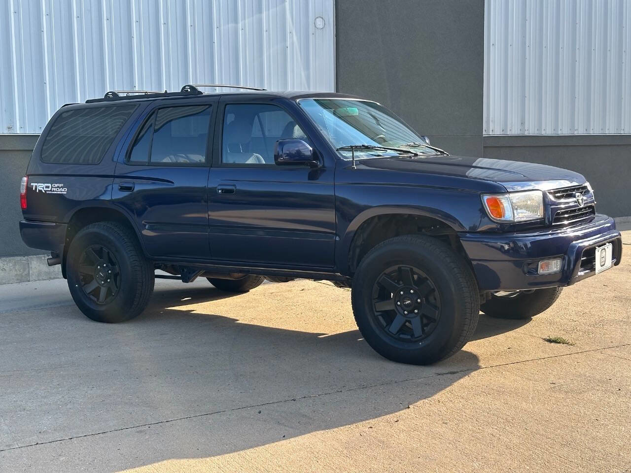 Used 2001 Toyota 4Runner SR5 image 26