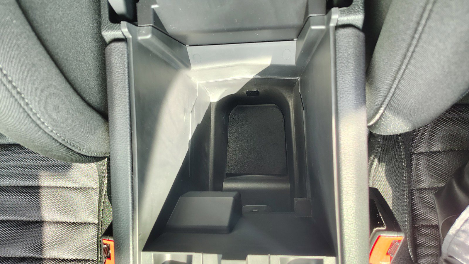 Used 2023 Ford Edge SE w/ Black Appearance Package AWD/4WD image 21