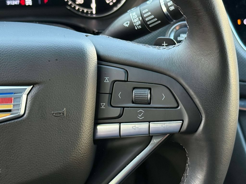 Certified 2024 Cadillac XT6 Luxury AWD/4WD image 33