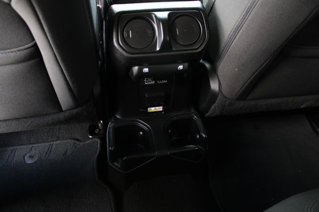 Used 2018 Jeep Wrangler Unlimited Sahara AWD/4WD image 25