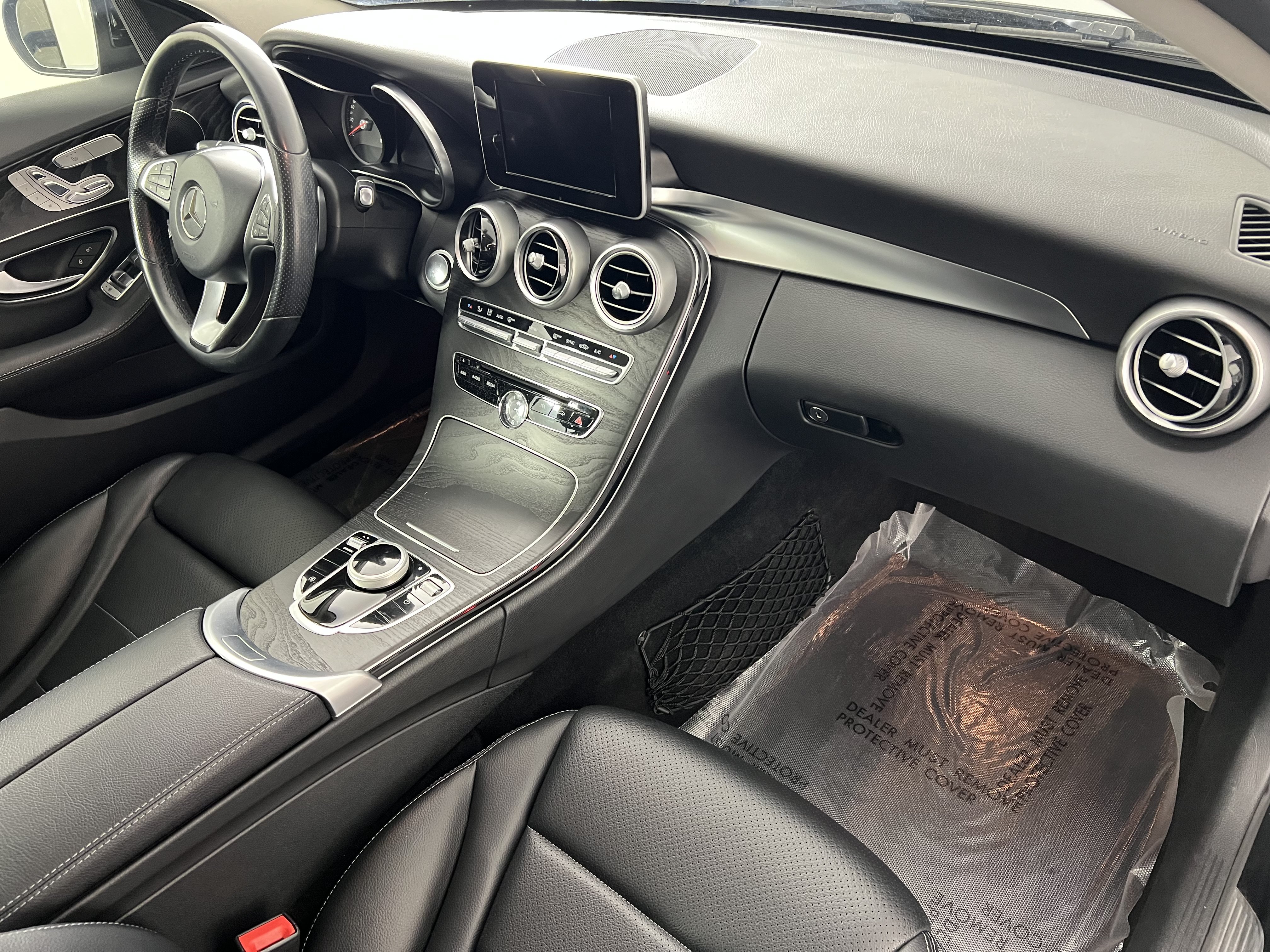 Used 2017 Mercedes-Benz C 300 4MATIC Sedan image 26