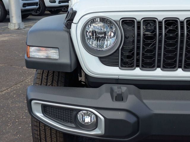 New 2026 Jeep Gladiator Sport AWD/4WD image 10