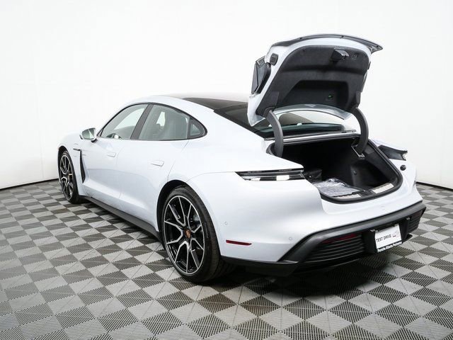 New 2026 Porsche Taycan image 32