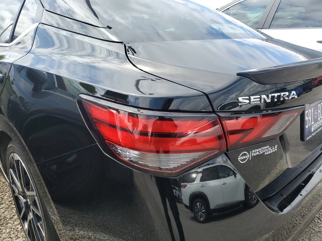 Certified 2025 Nissan Sentra SR w/ SR Premium Package FWD image 13