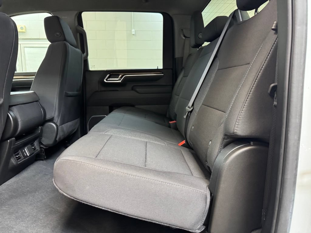 Used 2025 Chevrolet Silverado 2500 LT AWD/4WD image 17