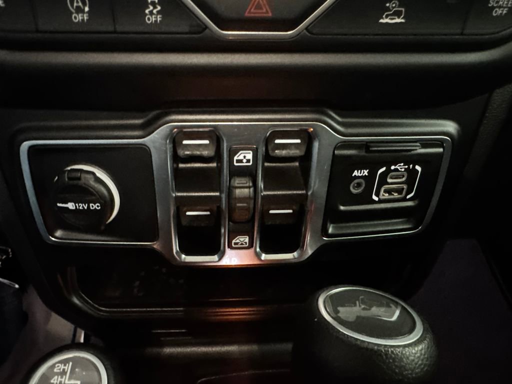 Used 2021 Jeep Wrangler Unlimited Sport image 39