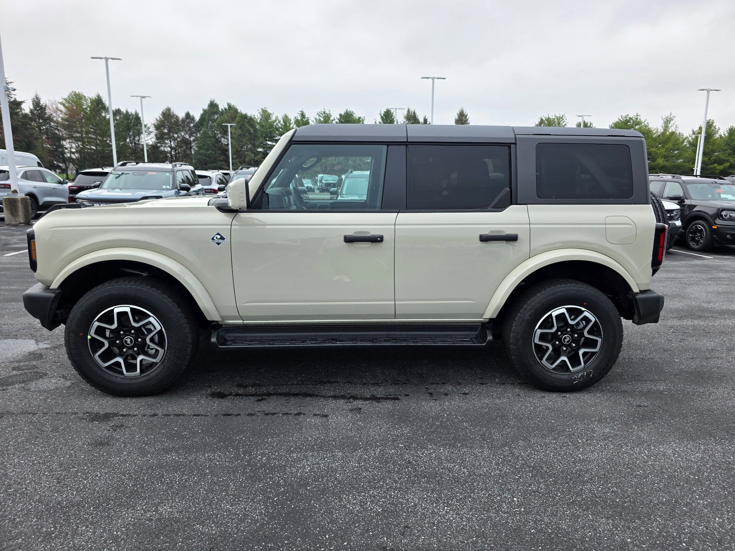 New 2026 Ford Bronco Outer Banks video 2