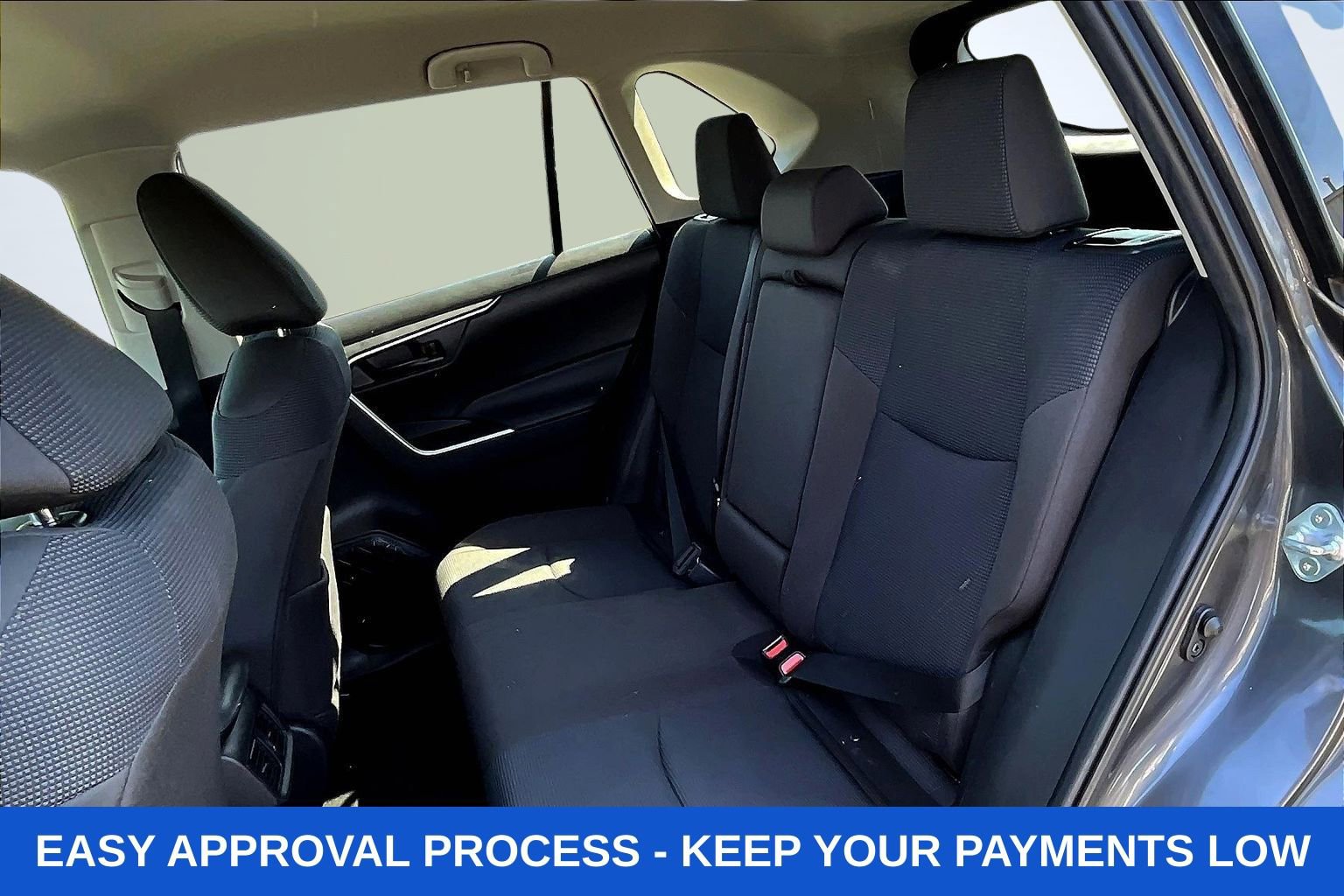 Used 2022 Toyota RAV4 LE AWD/4WD image 27