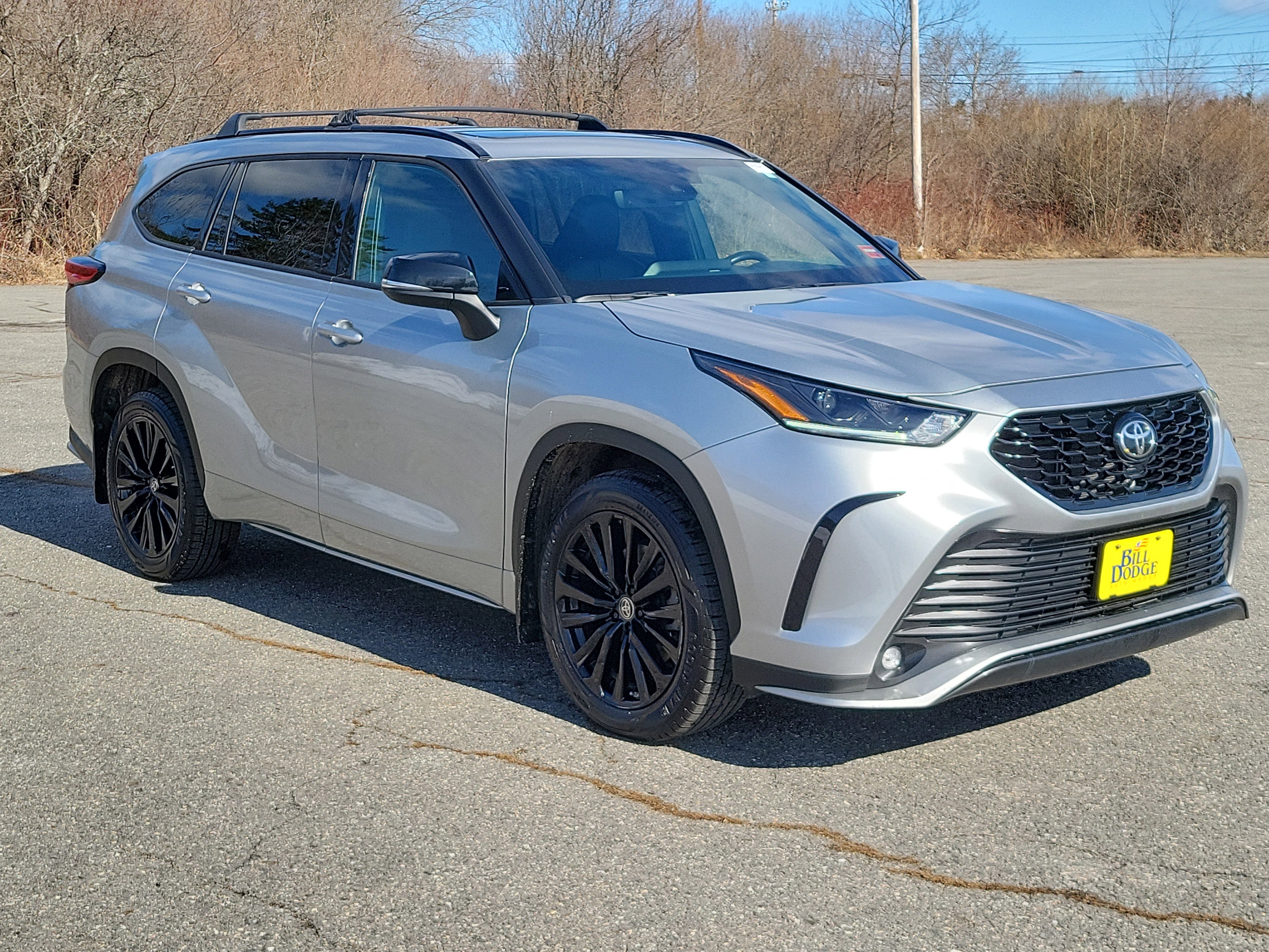 Used 2023 Toyota Highlander XSE image 3