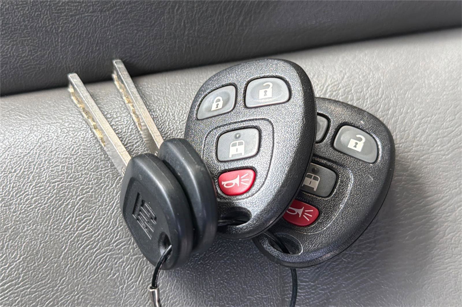 Used 2023 Chevrolet Express 2500 Extended w/ Driver Convenience Package RWD image 29