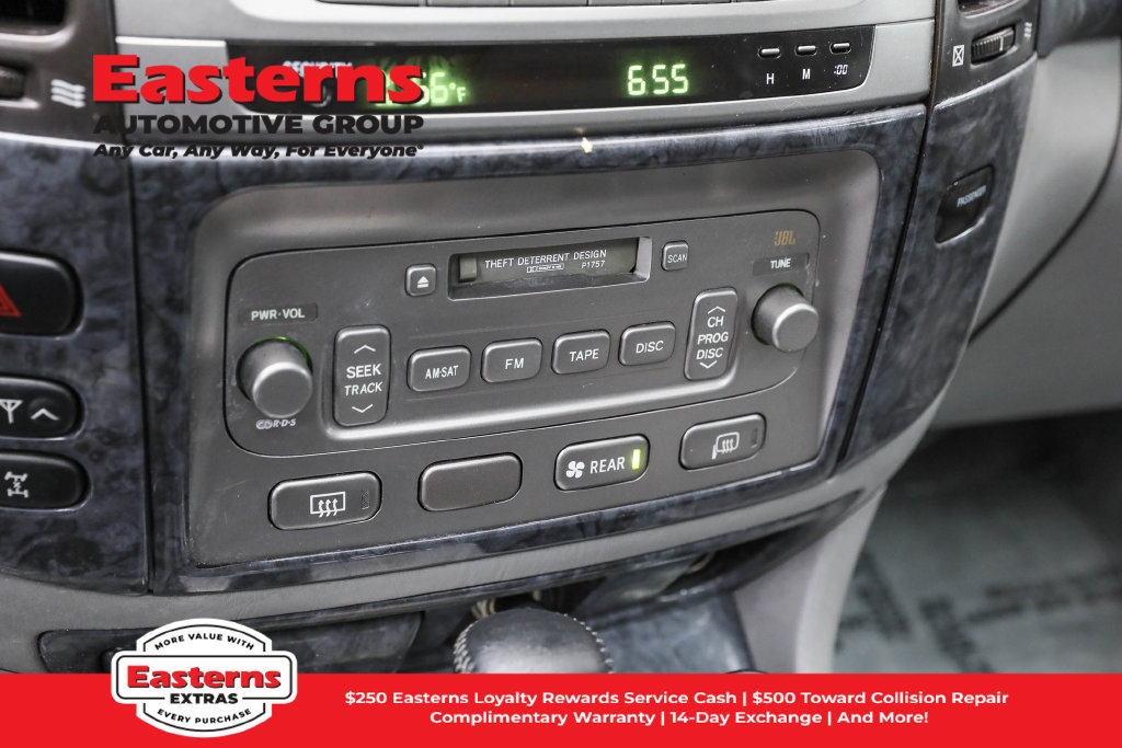 Used 2005 Toyota Land Cruiser w/ Convenience Pkg AWD/4WD image 20