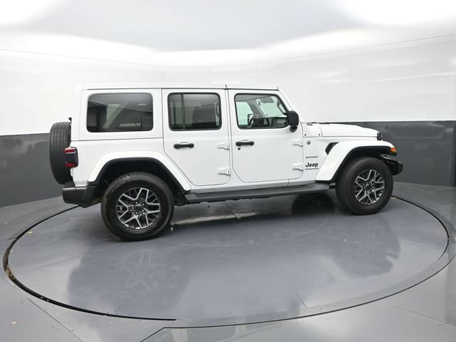 Used 2024 Jeep Wrangler Unlimited Sahara AWD/4WD image 10