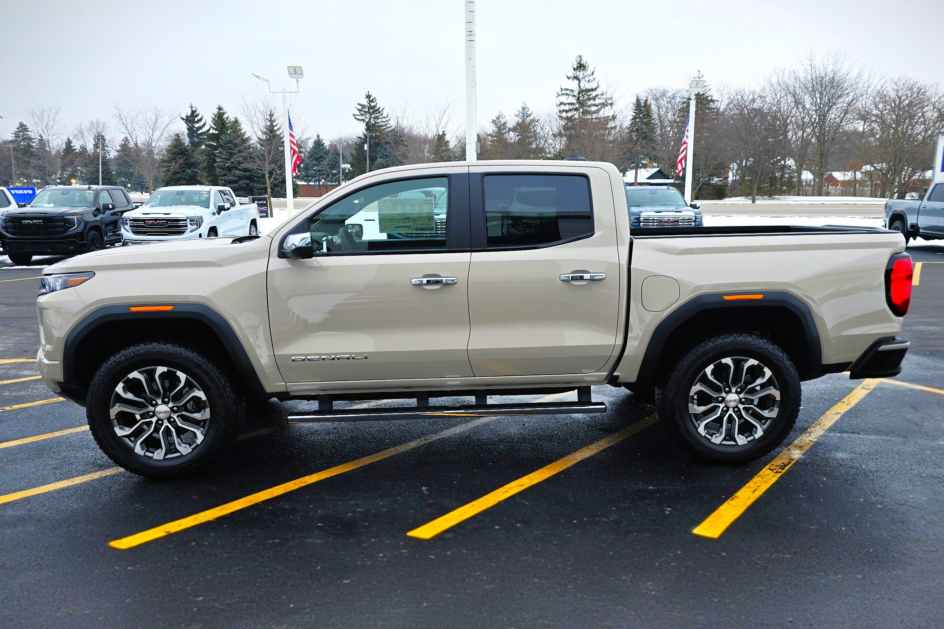 New 2026 GMC Canyon Denali image 5