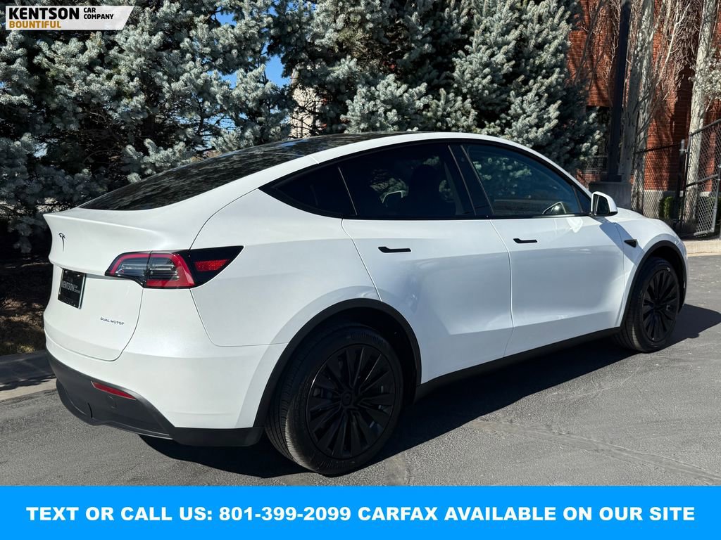 Used 2023 Tesla Model Y Long Range image 9