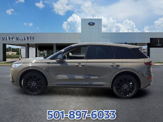 Certified 2025 Lincoln Corsair Reserve w/ Jet Appearance Package FWD image 2