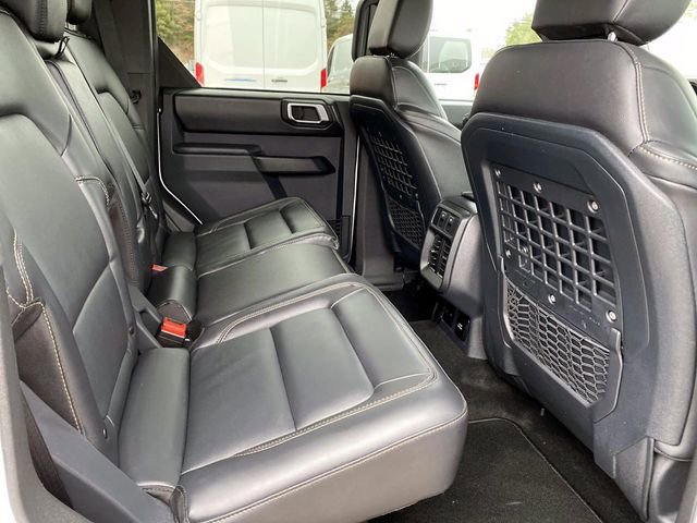 Used 2025 Ford Bronco Badlands image 26