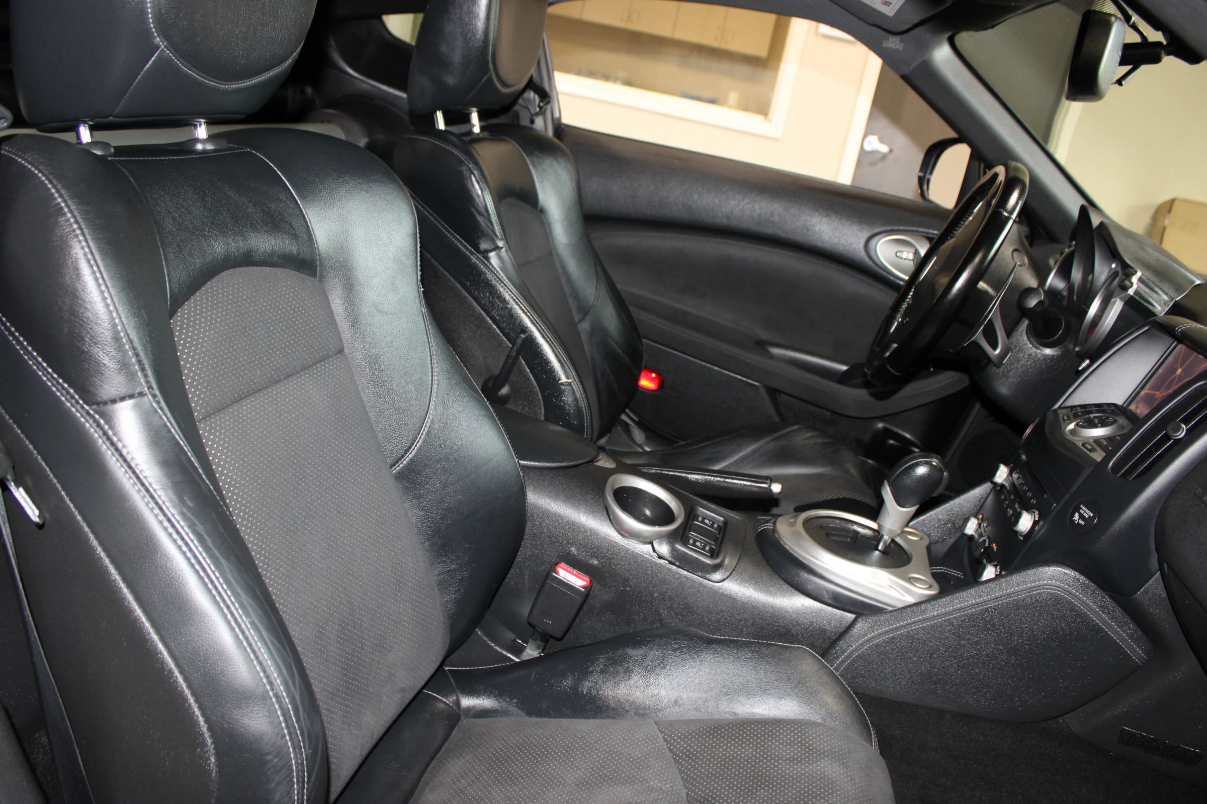 Used 2014 Nissan 370Z Touring w/ Sport Package RWD image 27