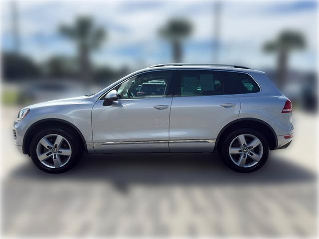 Used 2014 Volkswagen Touareg Sport AWD/4WD image 4