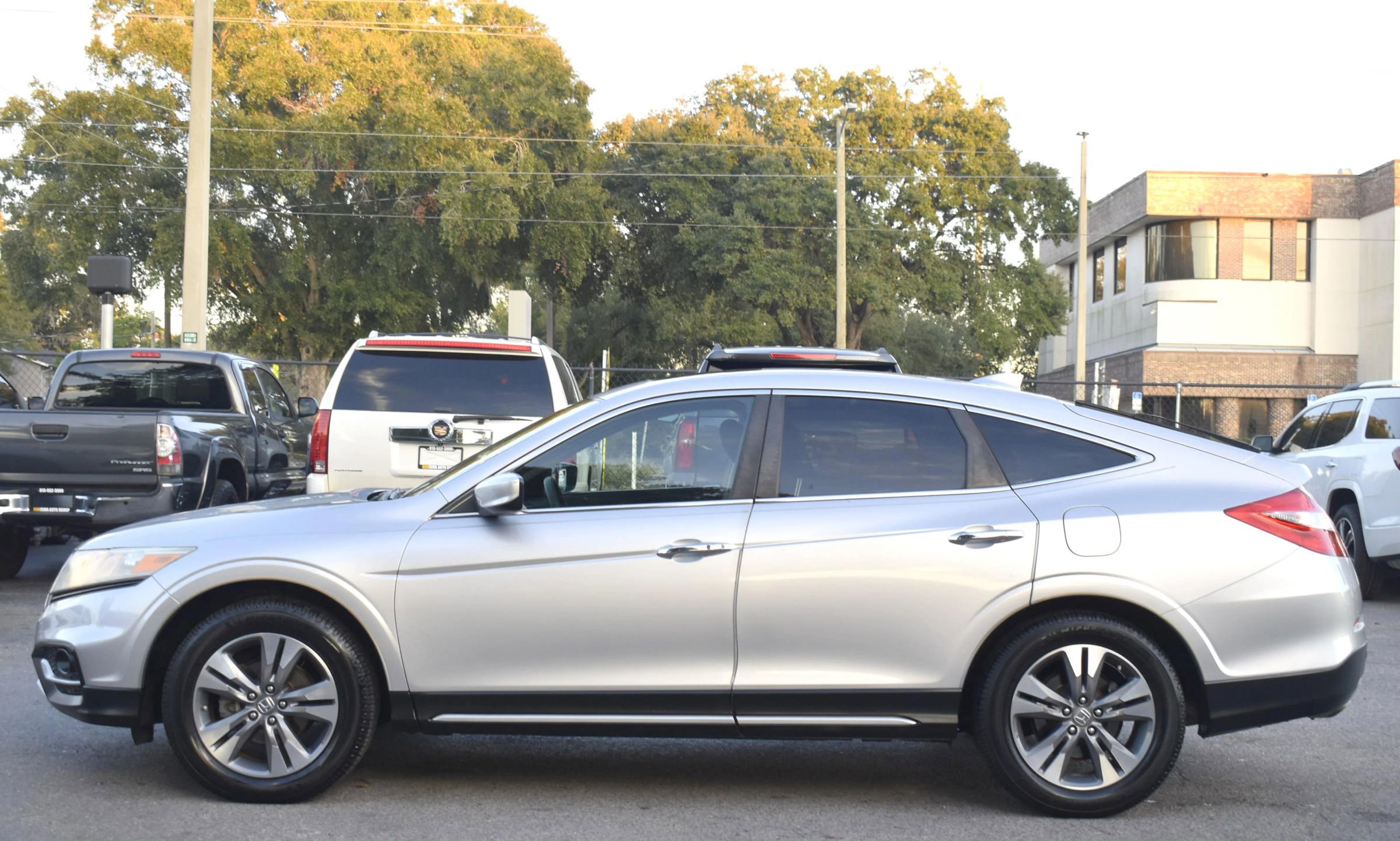 Used 2014 Honda Crosstour EX image 4
