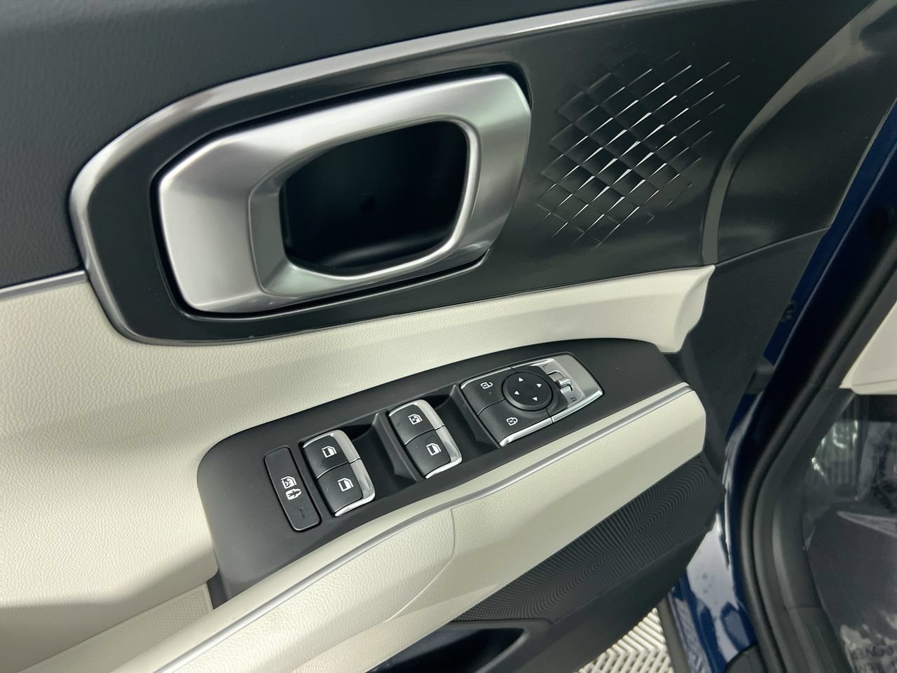 New 2026 Kia Sorento S FWD image 15