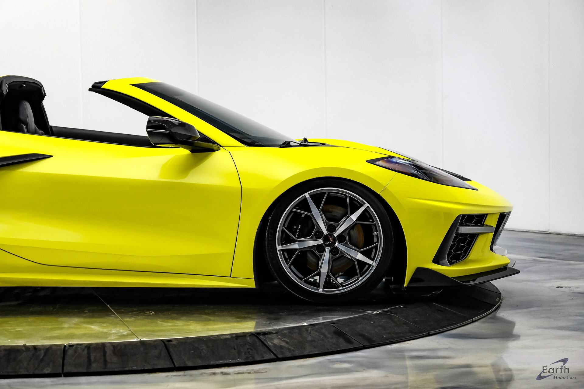 Used 2021 Chevrolet Corvette Stingray Premium Cpe w/ Z51 Performance Package RWD image 26