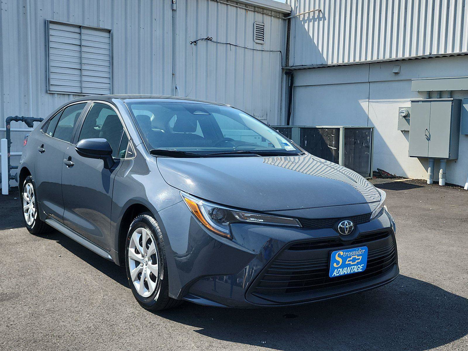 Used 2024 Toyota Corolla LE image 7