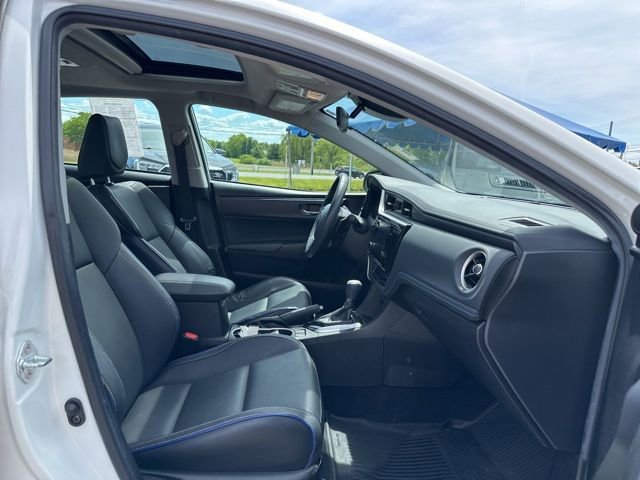 Used 2018 Toyota Corolla XSE FWD image 16