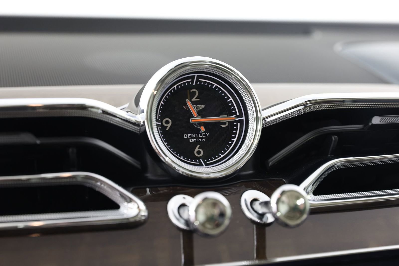 Used 2021 Bentley Bentayga image 33