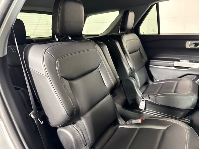 Used 2023 Ford Explorer XLT w/ Equipment Group 202A image 12