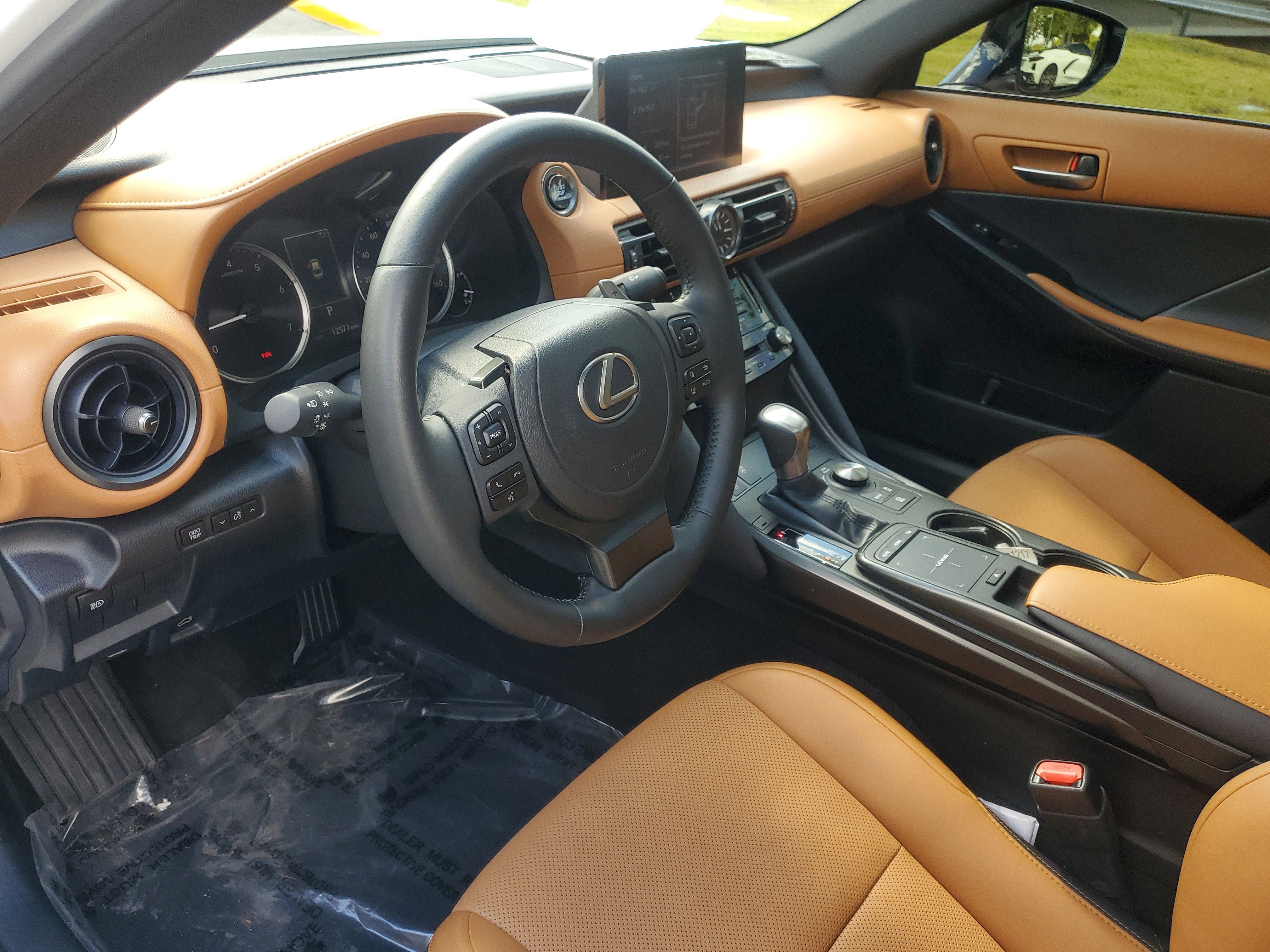 Used 2024 Lexus IS 300 w/ Comfort Package RWD image 15