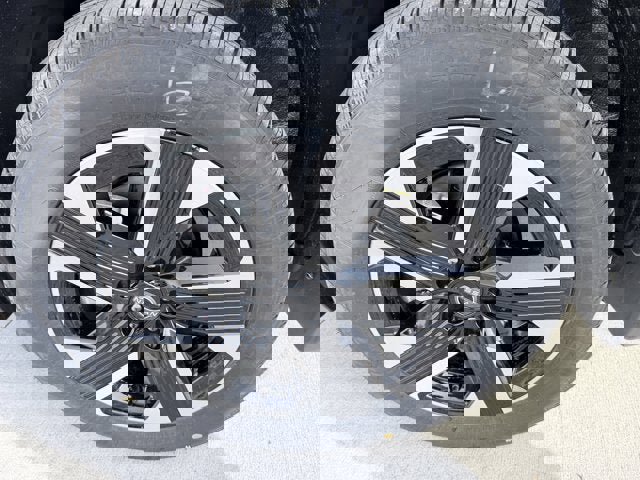 New 2026 Nissan Kicks SV image 23