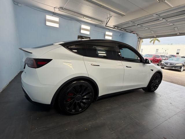 Used 2022 Tesla Model Y Performance AWD/4WD image 11