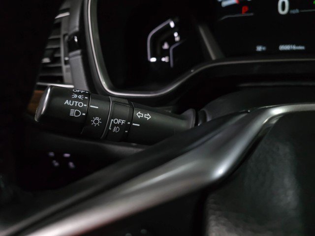 Used 2017 Honda CR-V Touring image 21