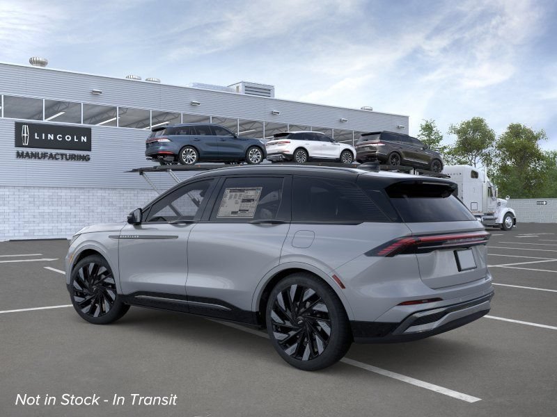 New 2026 Lincoln Nautilus Reserve w/ Jet Appearance Package AWD/4WD image 4