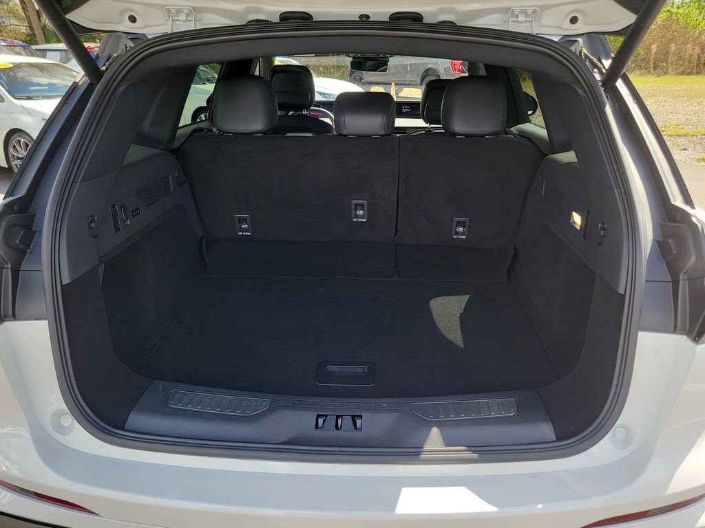 Used 2024 Lincoln Nautilus Reserve w/ Equipment Group 202A image 7