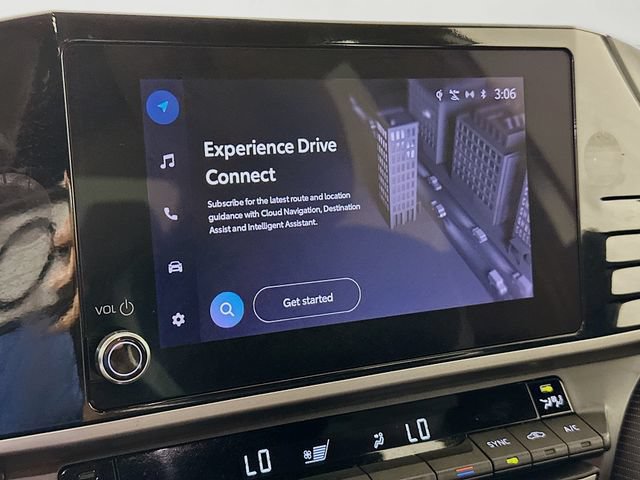 Certified 2025 Toyota Camry SE FWD image 18