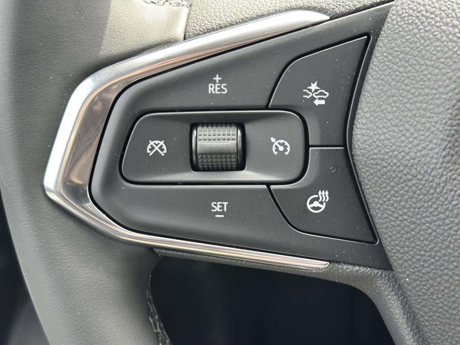 New 2026 Chevrolet Trax LT w/ Driver Confidence Package FWD image 14